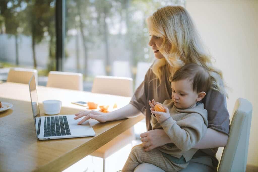 Stay Present: Reduce Worry 1 can't stay present, worry about the future, mindfulness therapy
